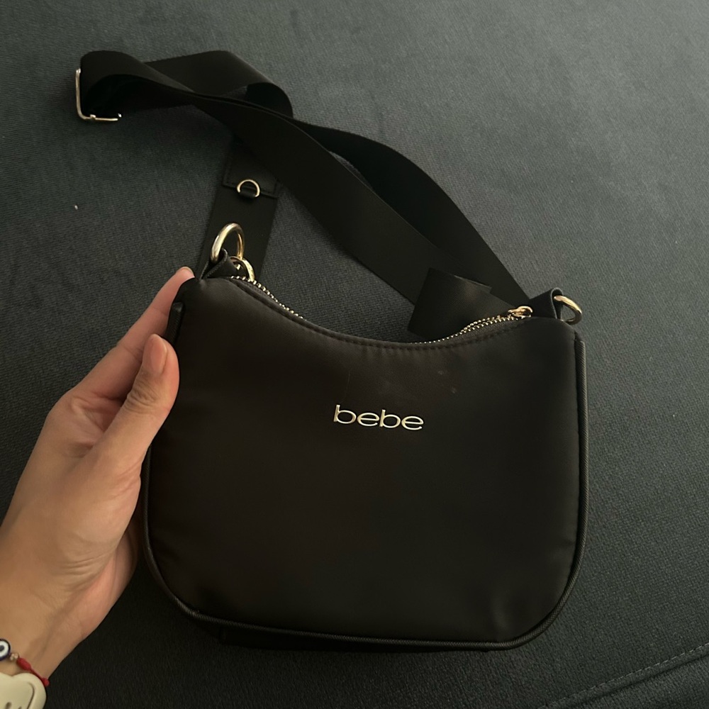 Small adjustable Bebe purse - Picture 2 of 3